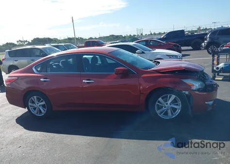 2015 Nissan Altima 2.5 Sv z USA, uszkodzony, nr VIN 1N4AL3AP5FC585471